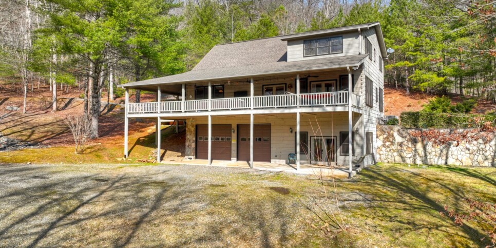 default blue ridge kick aska lodge exterior