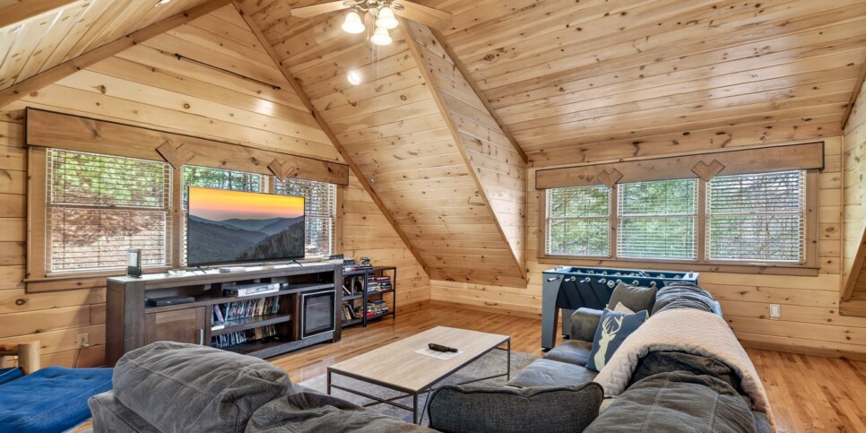 blue ridge kick aska lodge rec room
