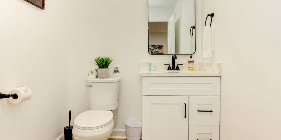 Bent Tree - Lake Vista Lodge - Half Bathroom