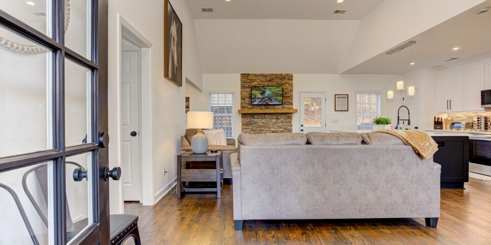 Bent Tree - Lake Vista Lodge - Living Room