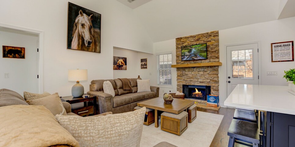 Bent Tree - Lake Vista Lodge - Living Room