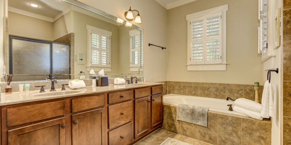 Big Canoe - Serenity on the Ridge - Bathroom