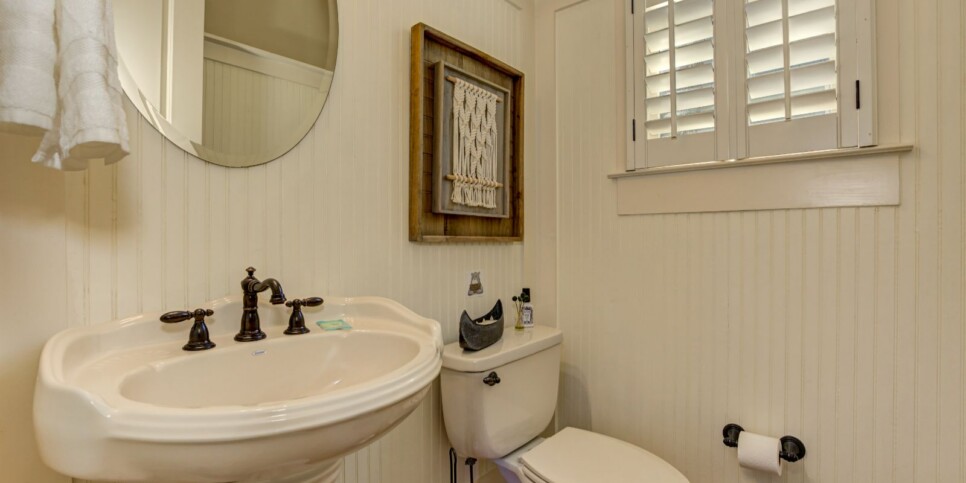 Big Canoe - Serenity on the Ridge - Half Bathroom