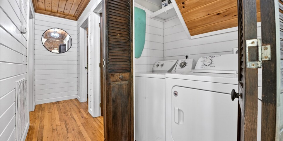 blue ridge laurel ridge retreat bathroom