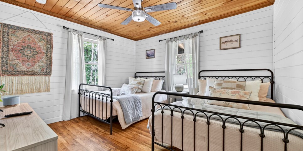 blue ridge laurel ridge retreat bedroom