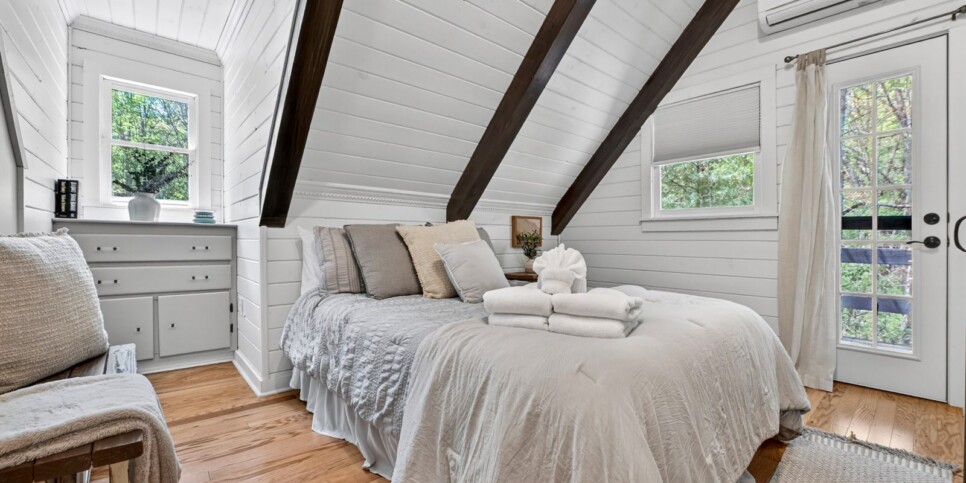 blue ridge laurel ridge retreat bedroom