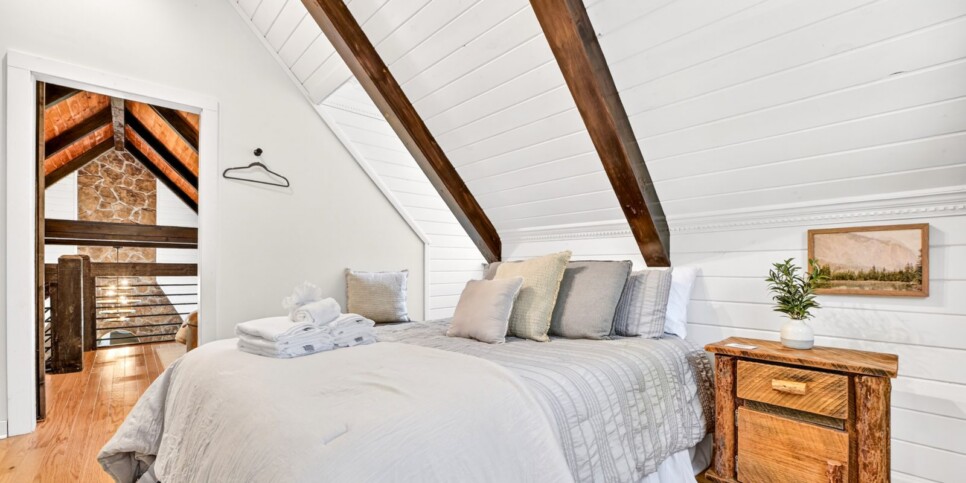 blue ridge laurel ridge retreat bedroom