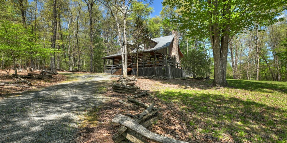 blue ridge laurel ridge retreat exterior