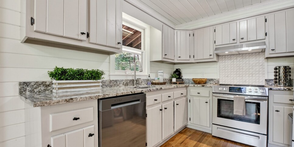 blue ridge laurel ridge retreat kitchen