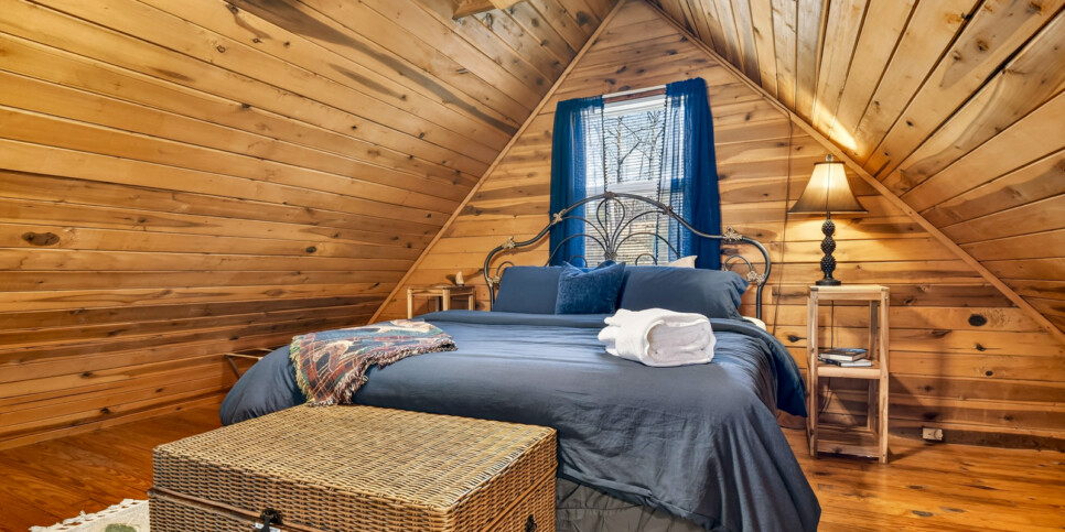 blue ridge serenity woods bedroom
