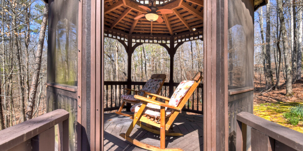 blue ridge serenity woods exterior