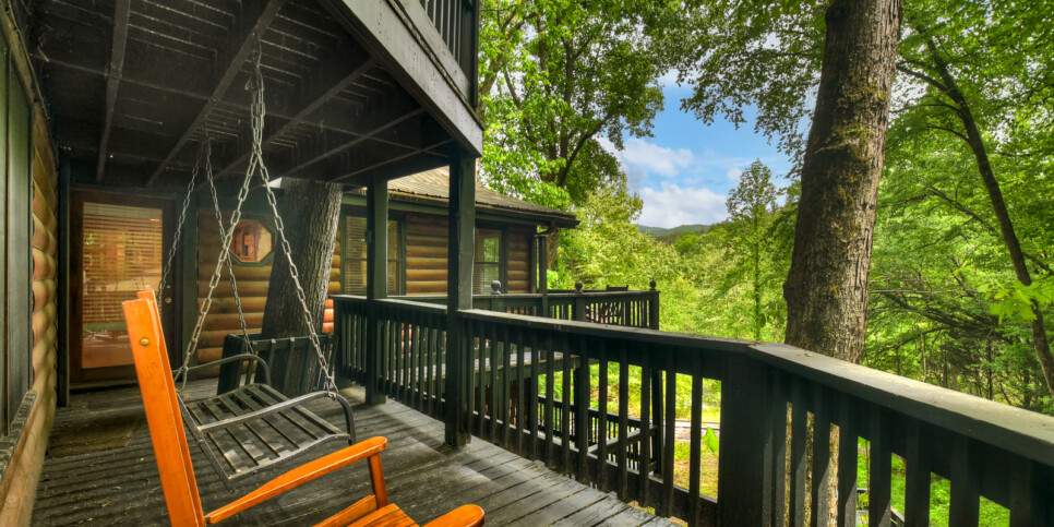 blue ridge wolfpack lodge exterior