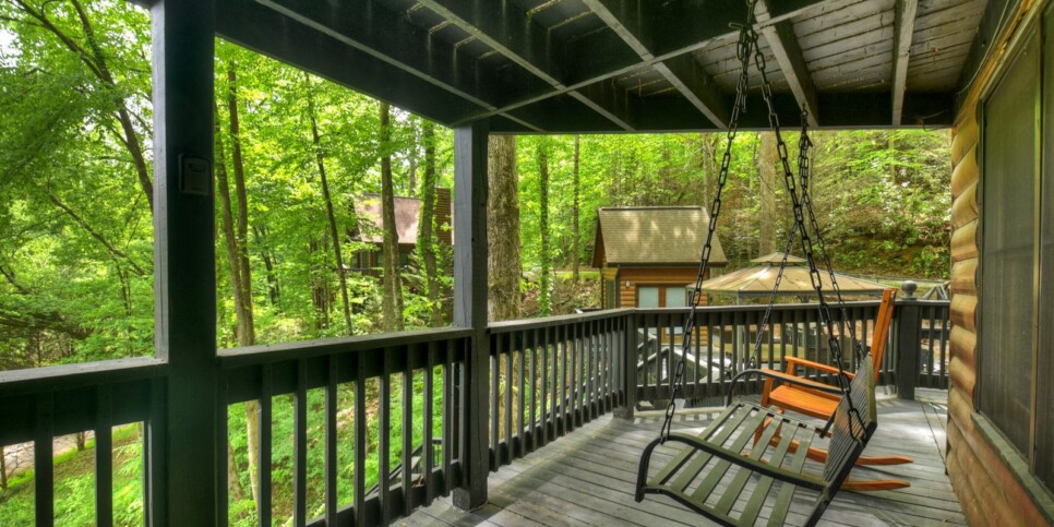 blue ridge wolfpack lodge exterior