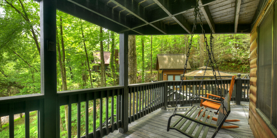 blue ridge wolfpack lodge exterior