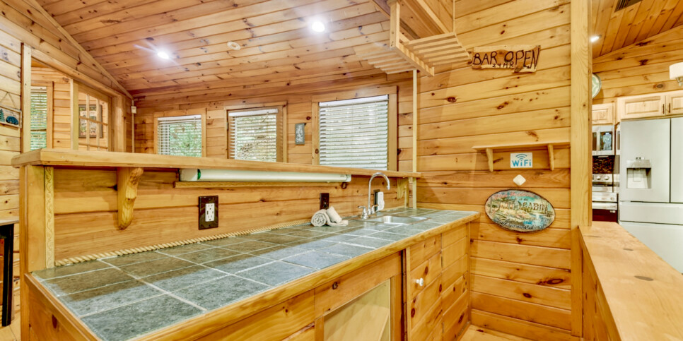 blue ridge wolfpack lodge kitchen