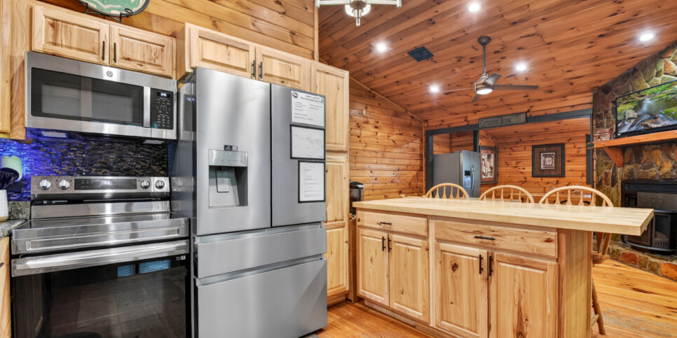 blue ridge wolfpack lodge kitchen