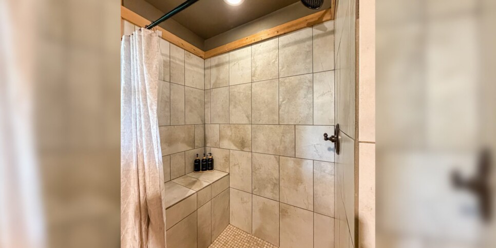 bent tree bent tree cabin bathroom