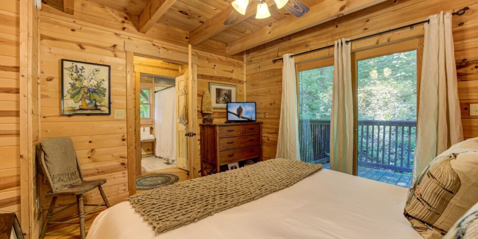 bent tree bent tree cabin bedroom