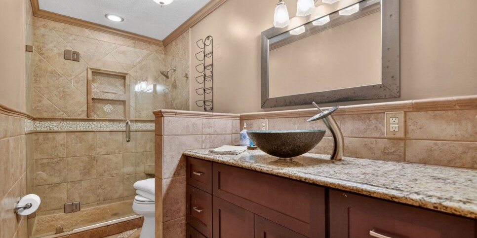 blue ridge riversong on the toccoa bathroom
