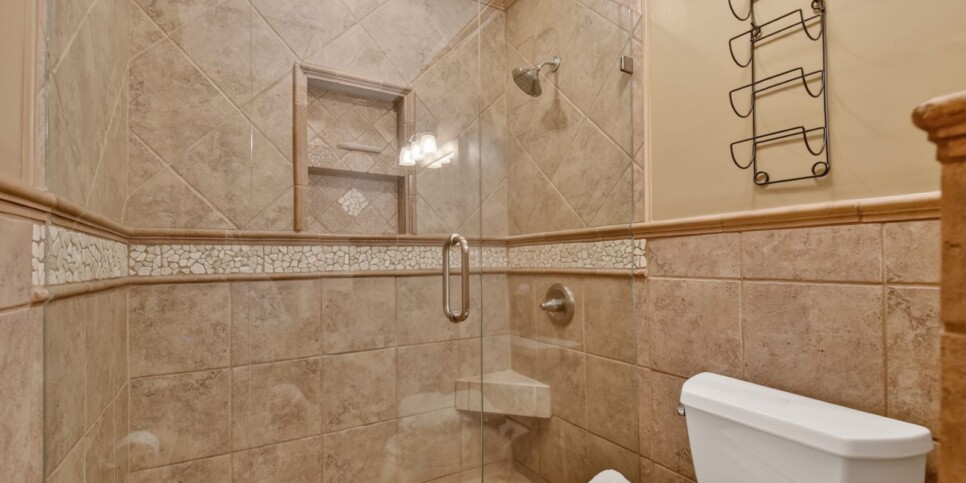 blue ridge riversong on the toccoa bathroom