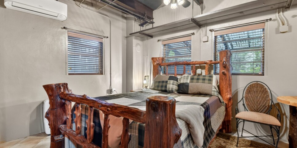 blue ridge riversong on the toccoa bedroom