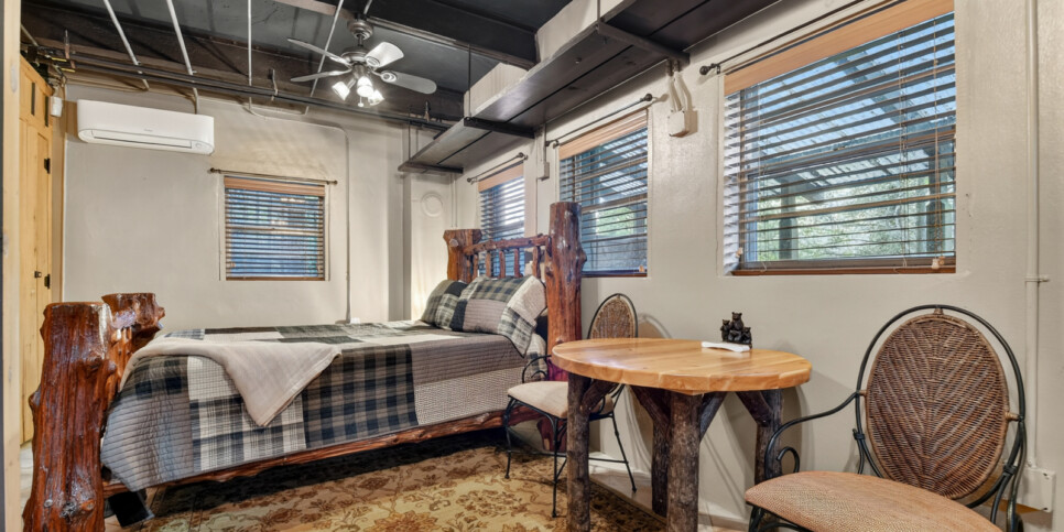 blue ridge riversong on the toccoa bedroom