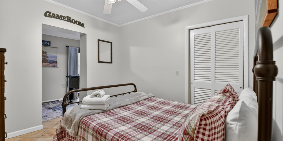 blue ridge riversong on the toccoa bedroom