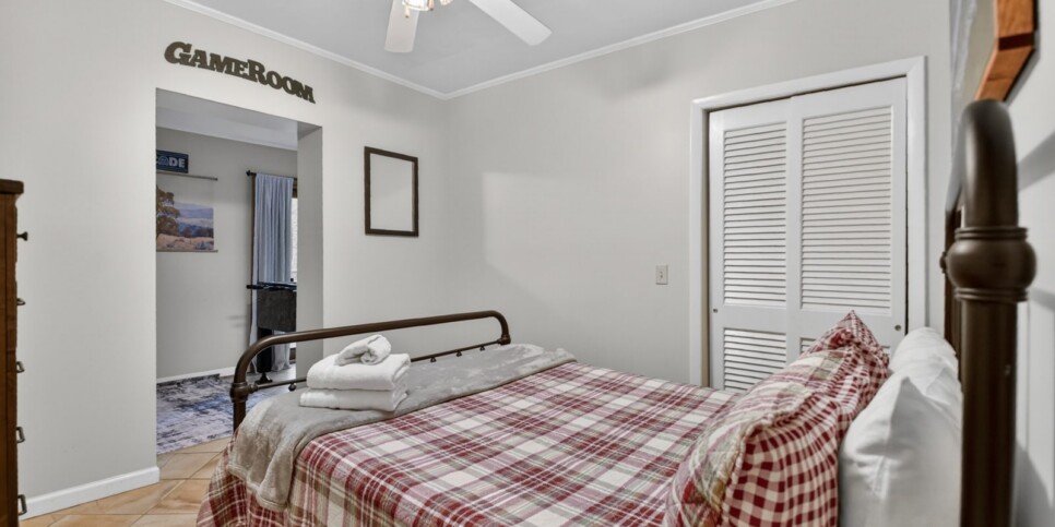 blue ridge riversong on the toccoa bedroom