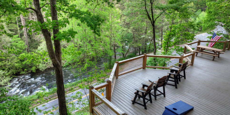 blue ridge riversong on the toccoa exterior