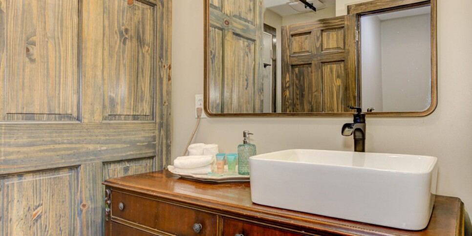 Big Canoe Amazing Grace Bathroom