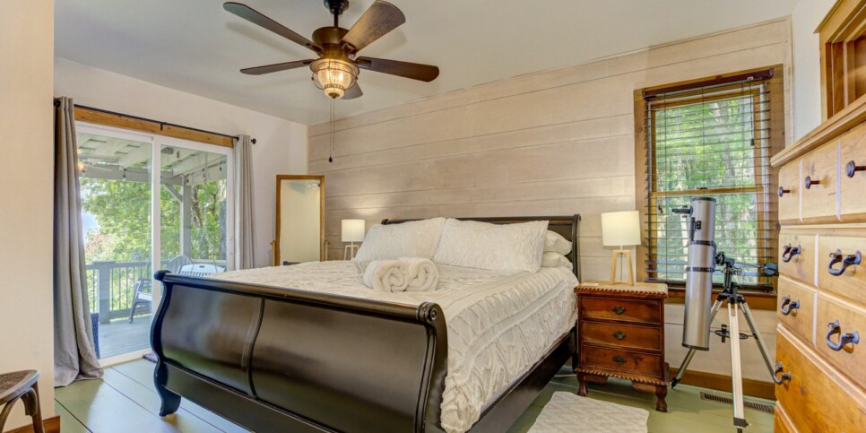 Big Canoe Amazing Grace Bedroom