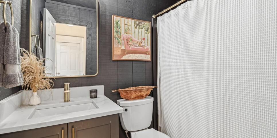 Big Canoe - Long & Short of It - Bathroom