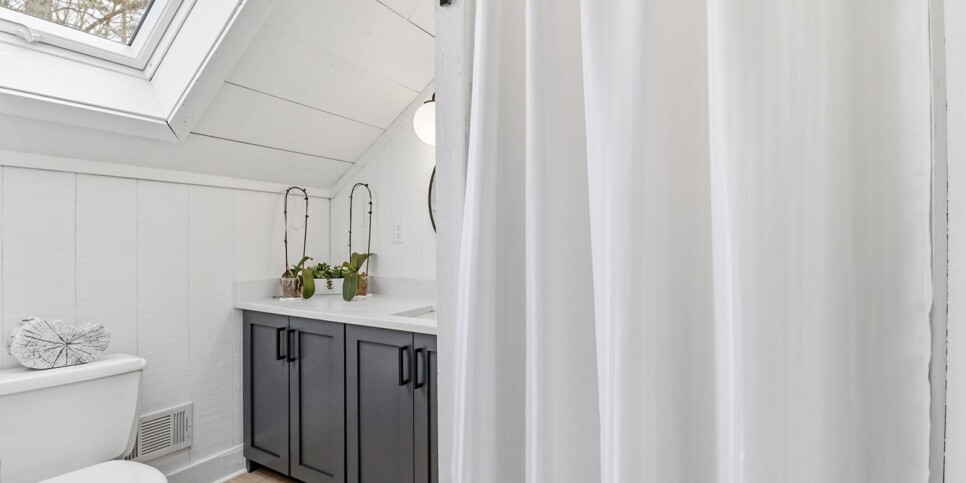 Big Canoe - Long & Short of It - Bathroom