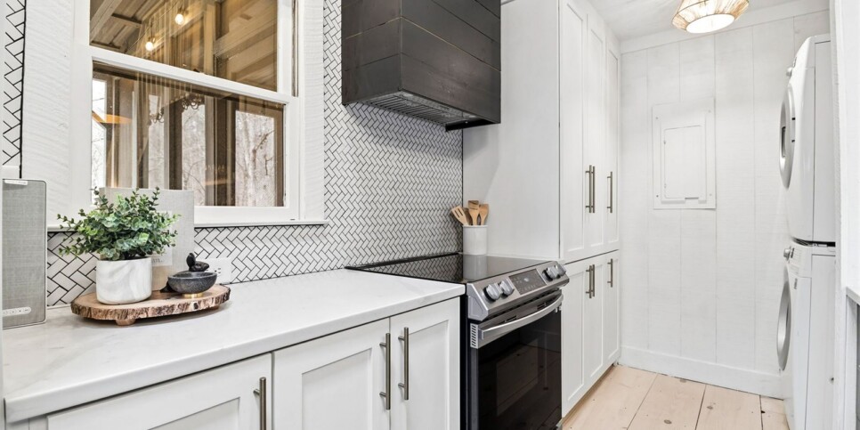 Big Canoe - Long & Short of It - Kitchen