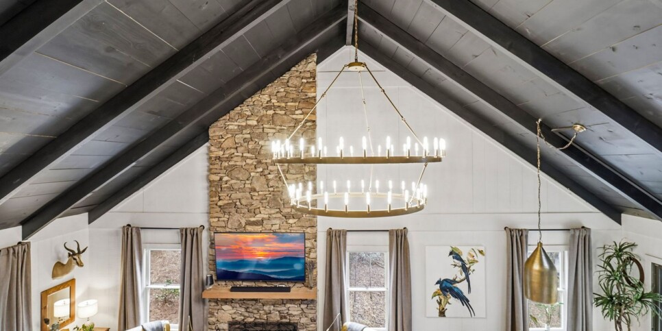 Big Canoe - Long & Short of It - Living Room