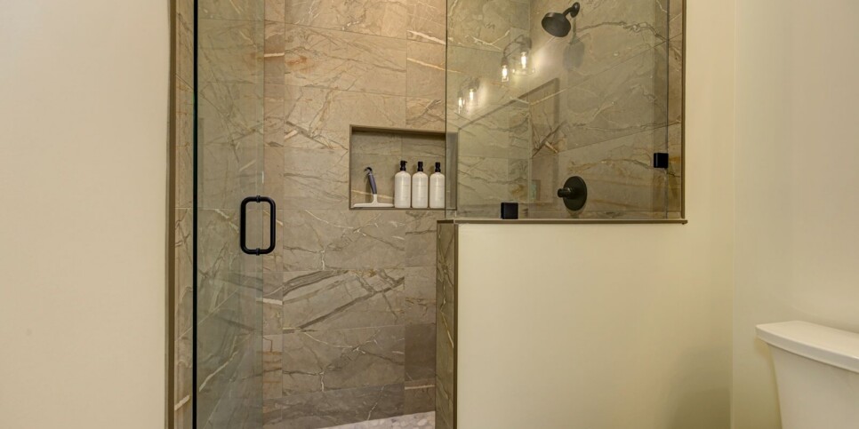 Big Canoe - Mountain Mama - Bathroom