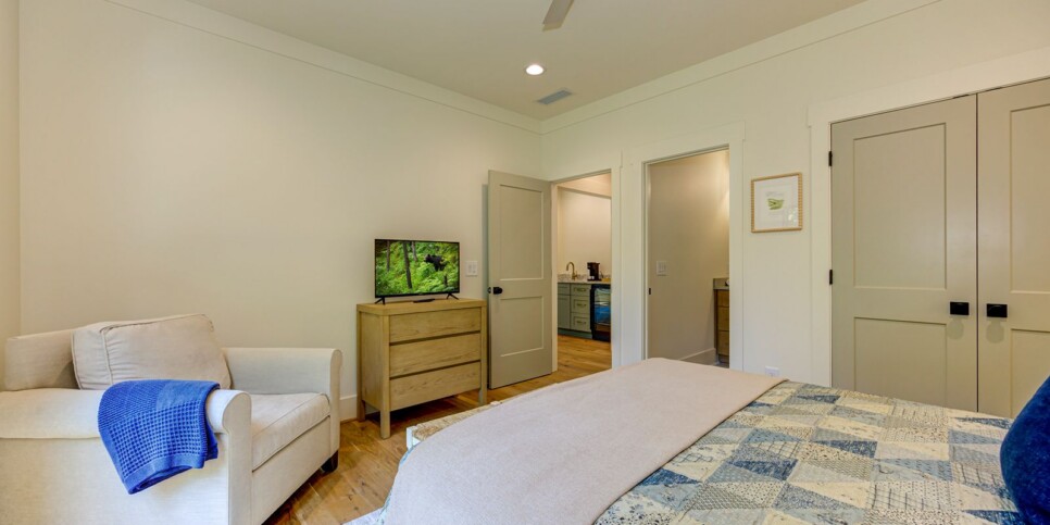 Big Canoe - Mountain Mama - Bedroom