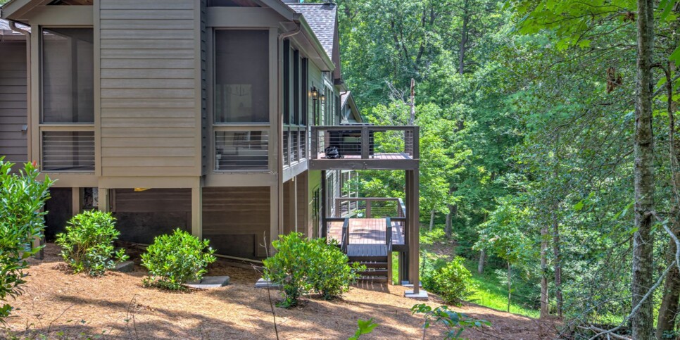 Big Canoe - Mountain Mama - Exterior
