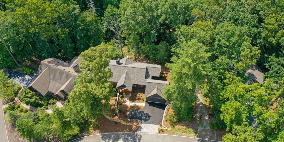 Big Canoe - Mountain Mama - Exterior