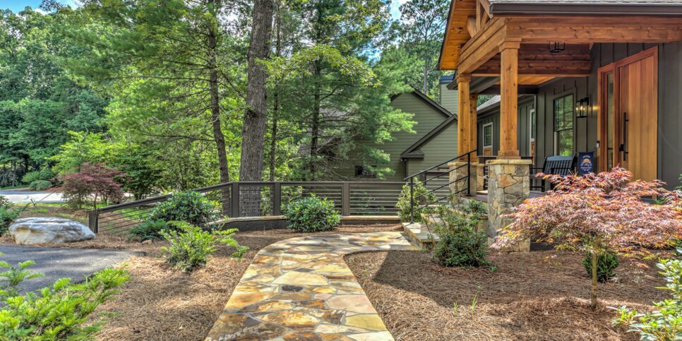 Big Canoe - Mountain Mama - Exterior