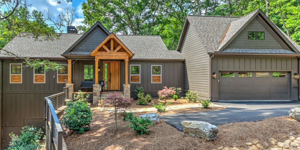 Big Canoe - Mountain Mama - Exterior