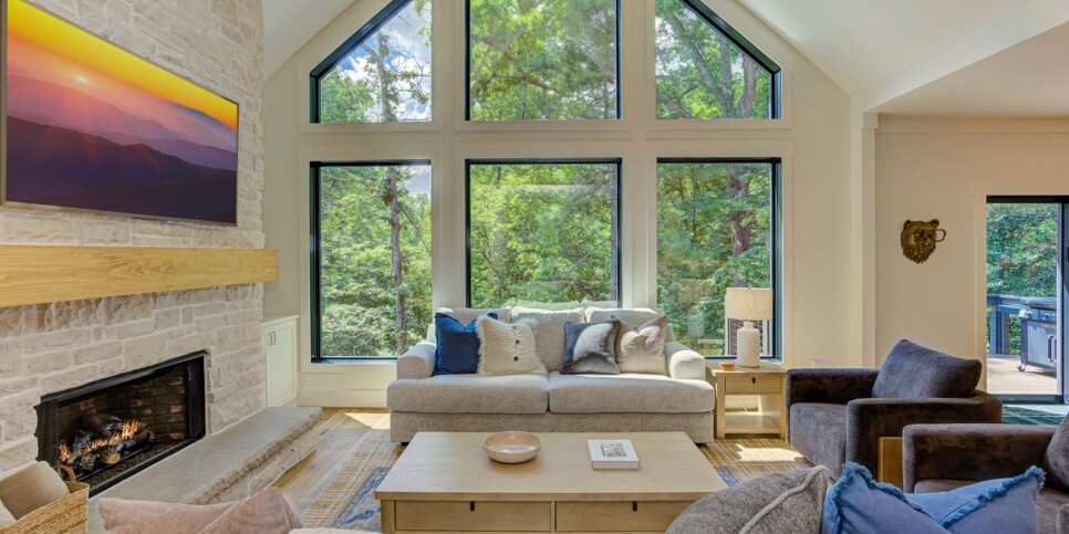 Big Canoe - Mountain Mama - Living Room