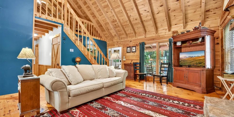 Blue Ridge Chestnut Bearcation Living Room