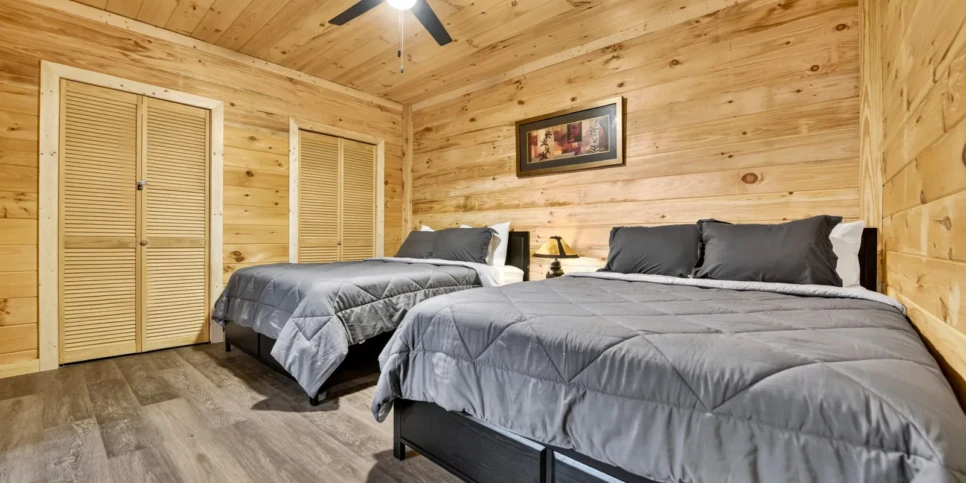 Blue Ridge Chestnut Bearcation Loft