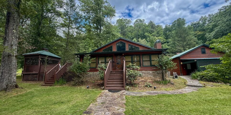Blue Ridge Riverfront Dreams Exterior