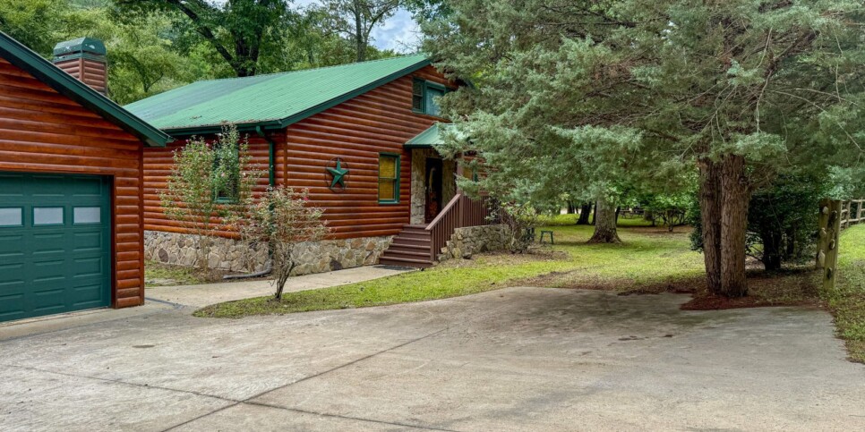 Blue Ridge Riverfront Dreams Exterior