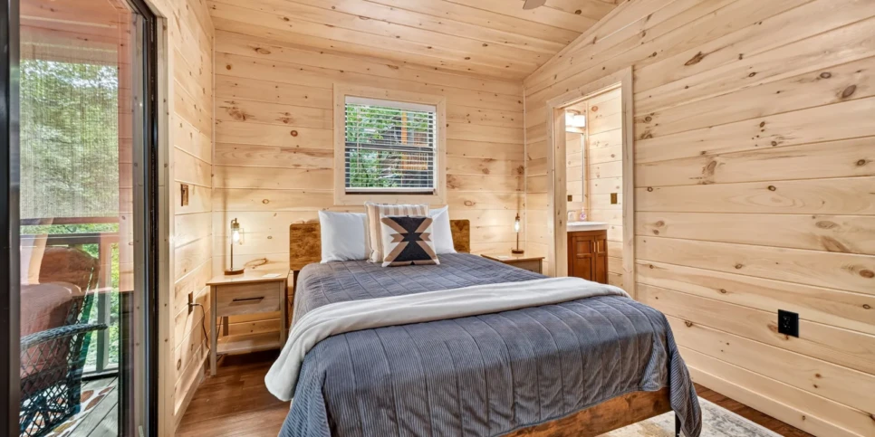 Ellijay The Goathouse Bedroom