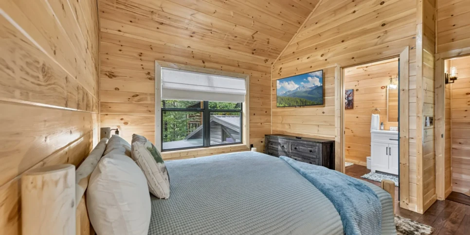 Ellijay The Goathouse Bedroom