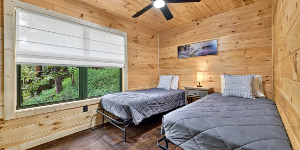 Ellijay The Goathouse Bedroom