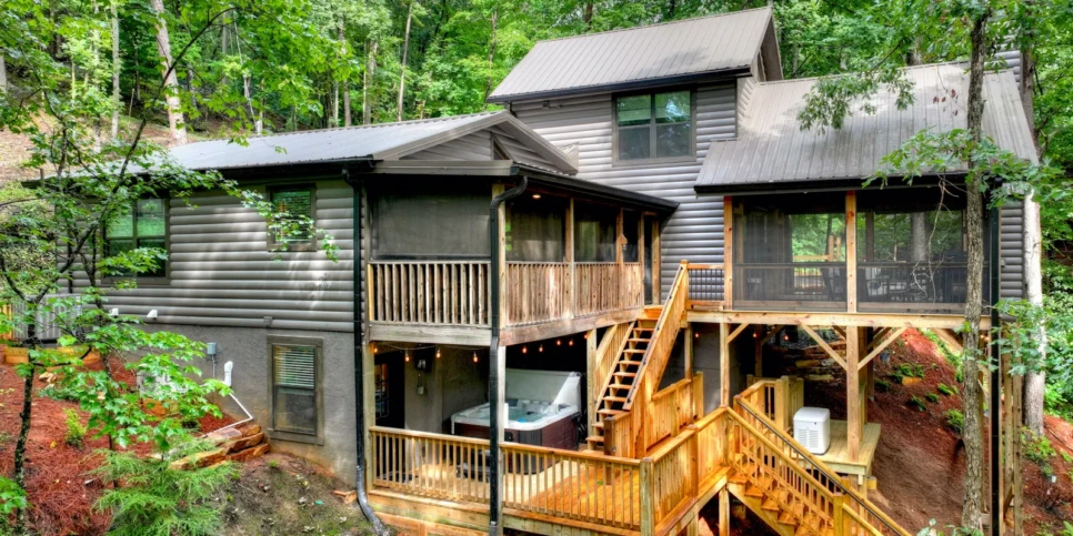Ellijay The Goathouse Exterior